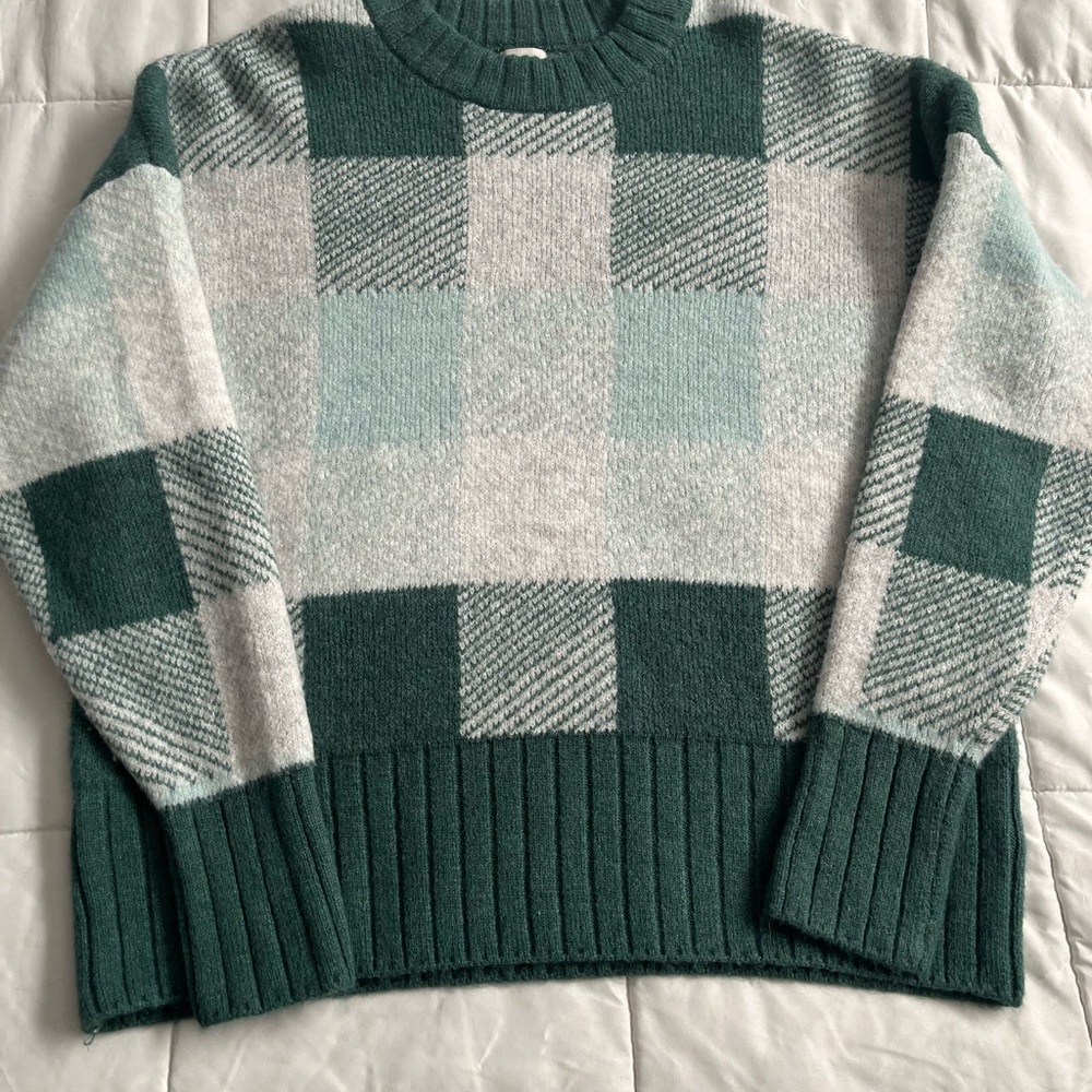 Plaid Green and Gray Women's Sweater